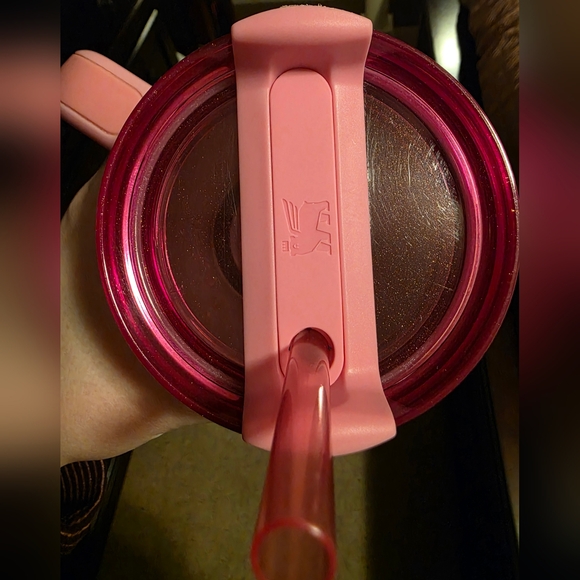 Stanley Tumbler- Glinda (Wicked) - Picture 6 of 10